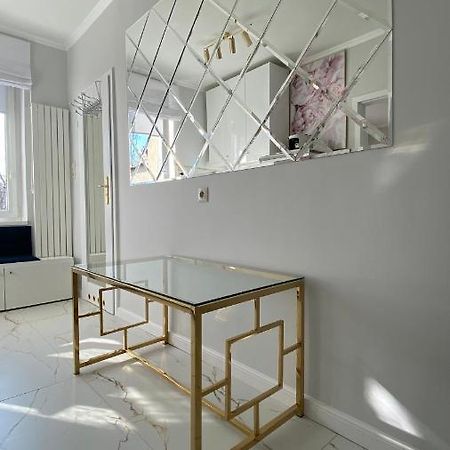 Glamour Apartment Przy Plazy, Z Parkingiem Prywatnym Sopot Luaran gambar